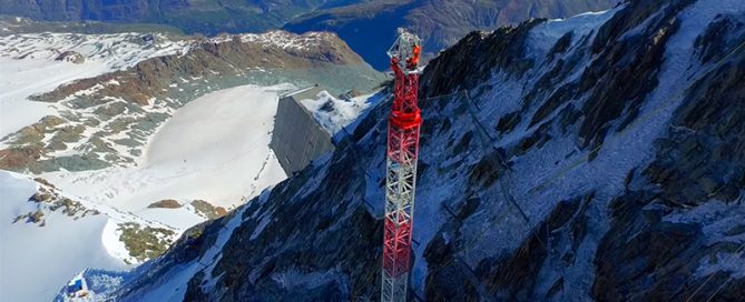 Montaje de grua TLS 6510 en Mont Blanc