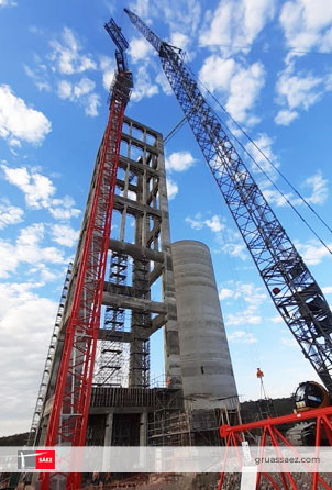 Montaje de una TLS 80 32T de Grúas Sáez para nueva planta cementera en Paraguay